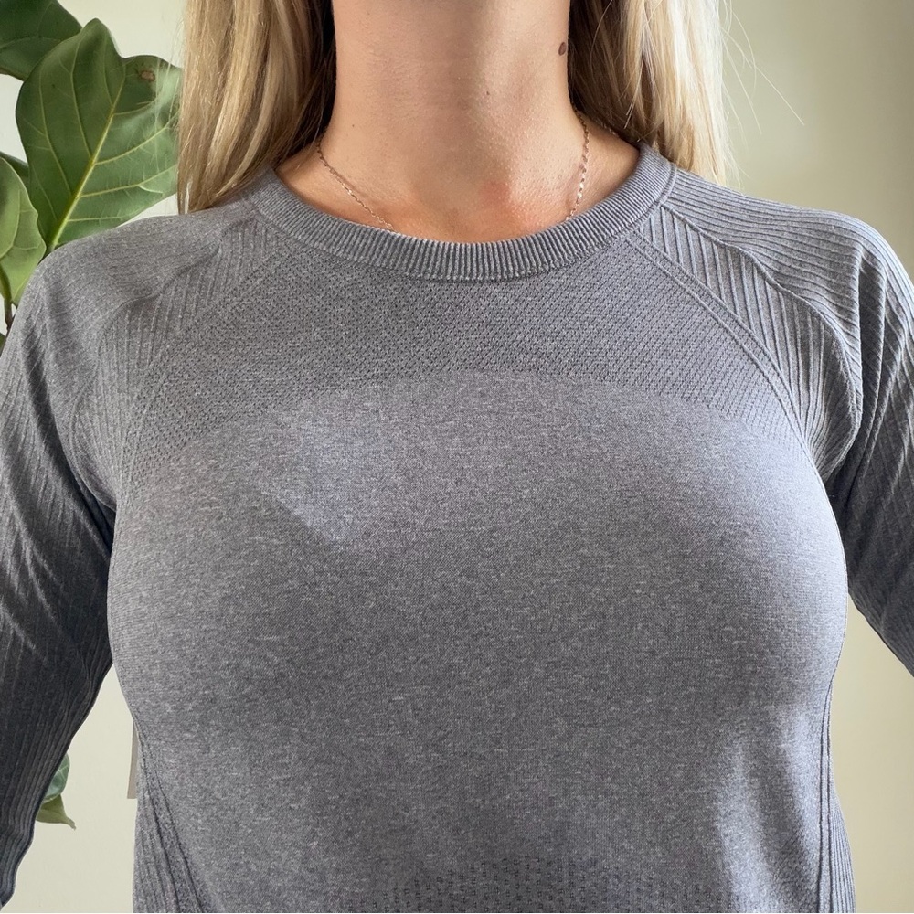 Old Navy Gray Ribbed- Athletic Long Sleeve Top - Picture 5 of 7